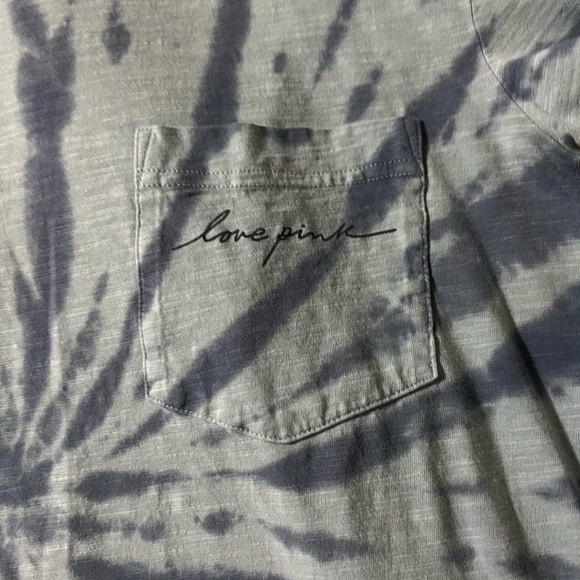 VS Pink type dye shirt - Picture 2 of 4